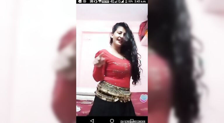 bhabhi hot dance