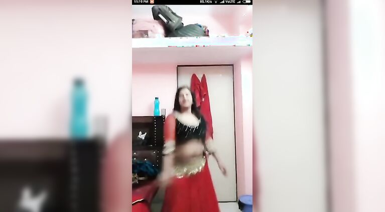 bhabhi hot dance video2porn2