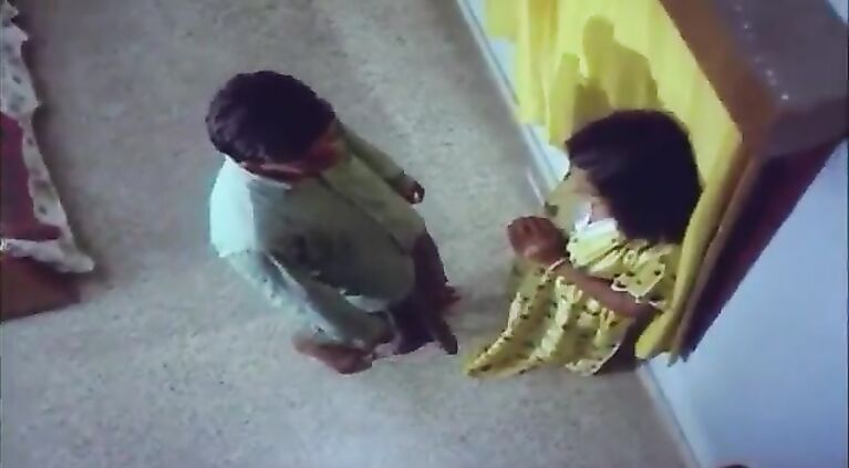 Teenage Servent Seduces Her Owner's Cute Mallu when her Husband not at home