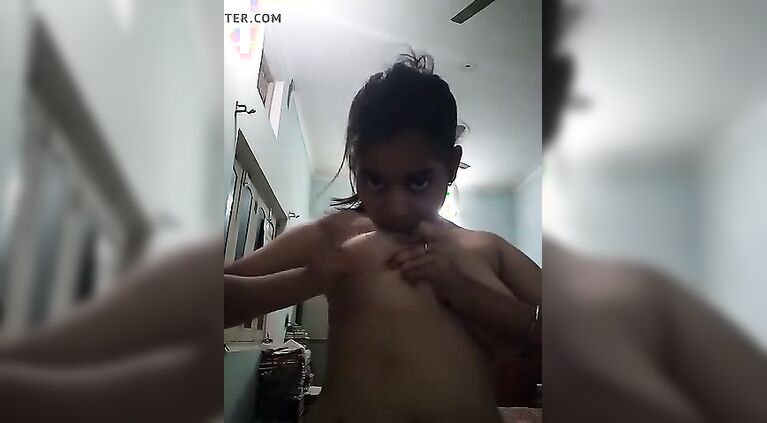 Buxomy Tamil loves to flash on webcam-1