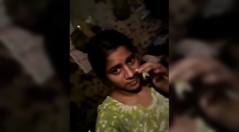 Desi village milf undressing and taking bath