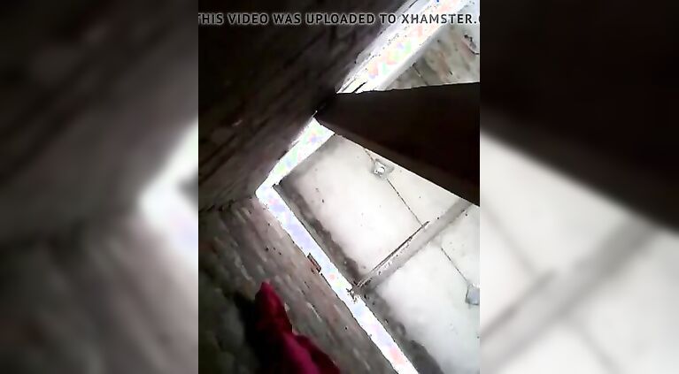 Desi village milf undressing and taking bath