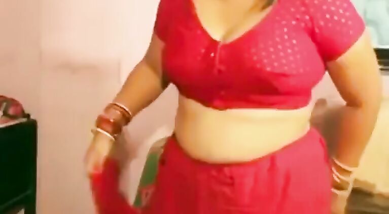 mallu bhabi fucked by hindu monk