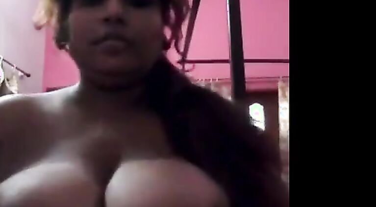 Bengali chesty housewife showing her assets