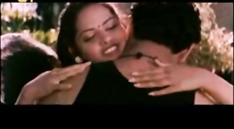 Bigg Boss Telugu 2 Fame Koushal and Mallu Reshma Blue Video and Romantic Scenes