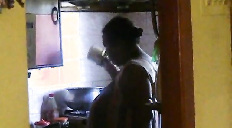 tamil mommy couple