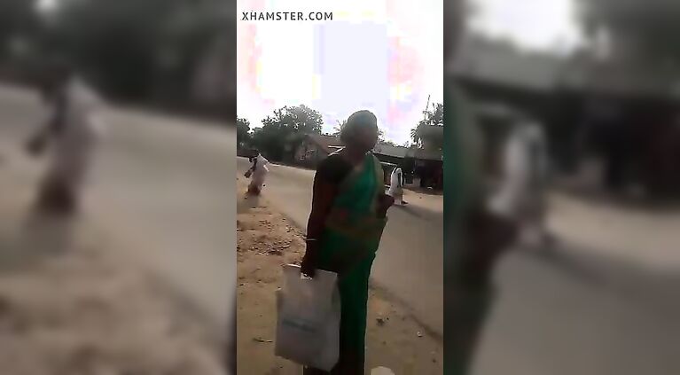 SATIN SILK SAREE AUNTY video3porn3