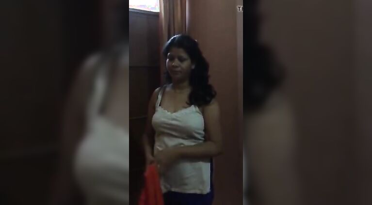 mallu escort girl with customer