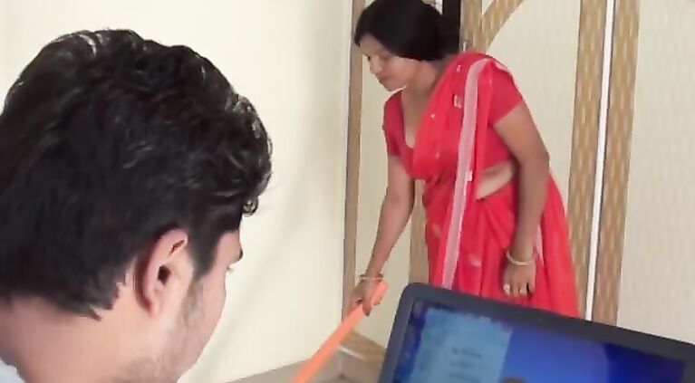 beautiful mallu aged aunty sex with teenage boy