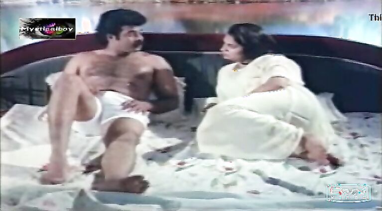 Mallu Romancing couple
