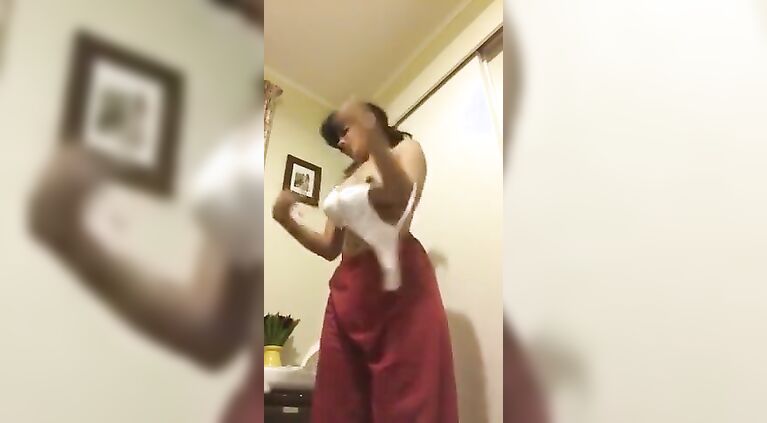 Huge tits young Tamil strips on cam.