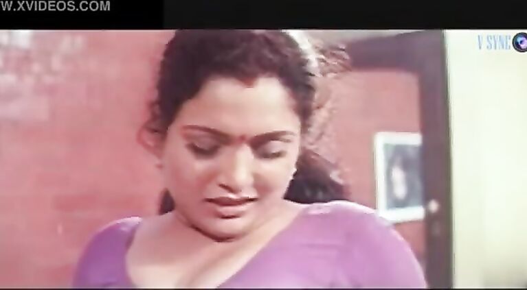 Mallu Maria in bed 3