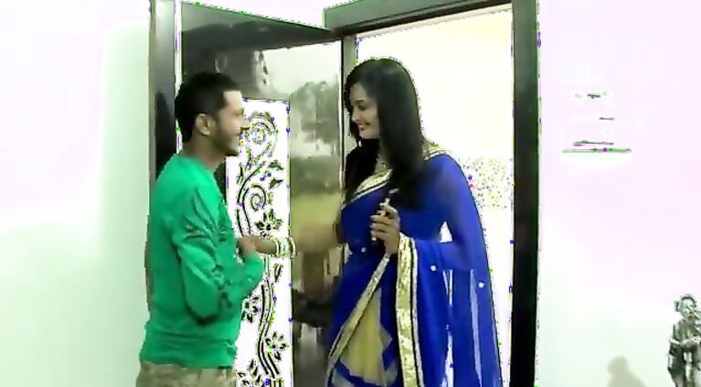New Hindi short Vid mast bhabhi with his exboyfriend in bedroom beautiful