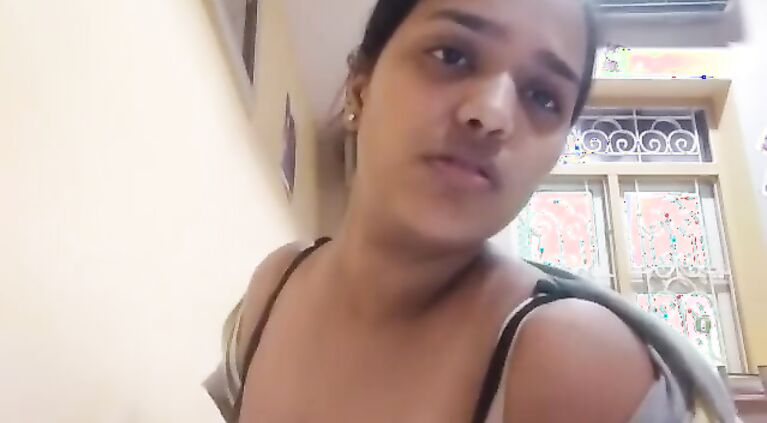 Kerala girl show her naked body to his lover