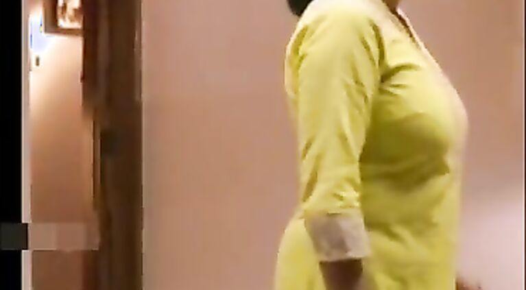 mallu aunty huge boobs