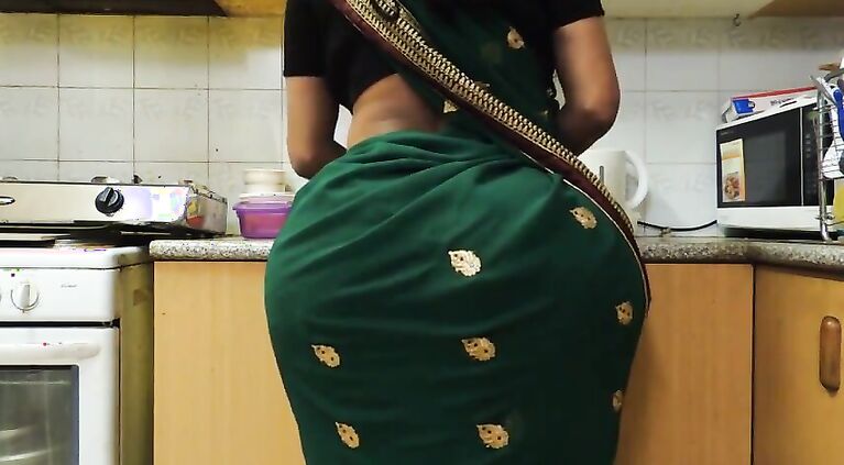 Desi Bhabhi's BIG butt