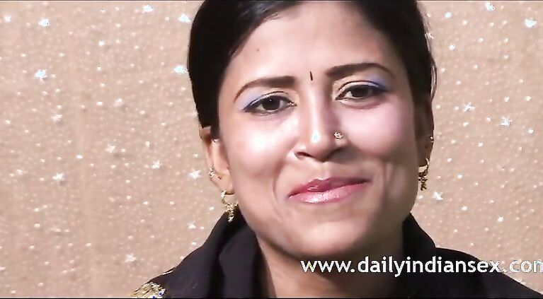 Cheating Tamil Bhabhi Sex With Next Door Innocent Boy