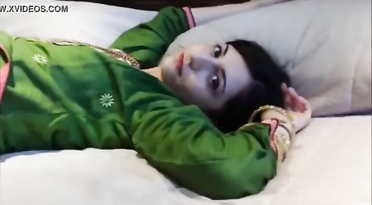 [Part 1] Sexy Selina Begum Exposing Her Butt in Green Shalwar Kameez   High Heels