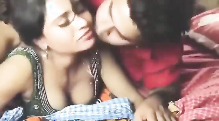 Sexy cute bhabhi romance desy hot mallu aunty movies India sex vid beautiful vid cute
