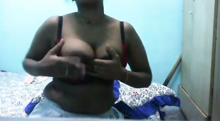 tamil tamil amateur shilpa milking boobs n recording