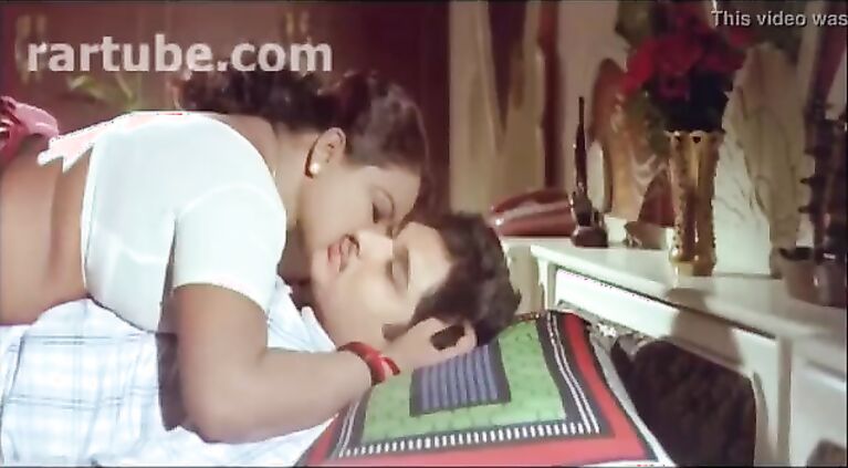 Mallu Full Nude Sexy Boobs Pressing Scene Full HD