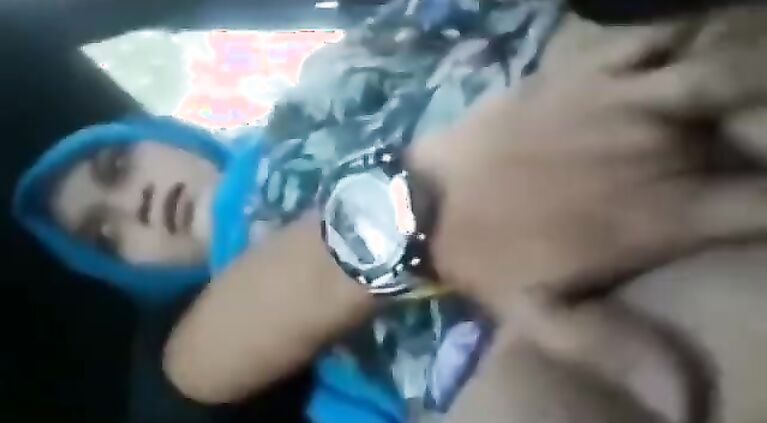Indian car vagina massage