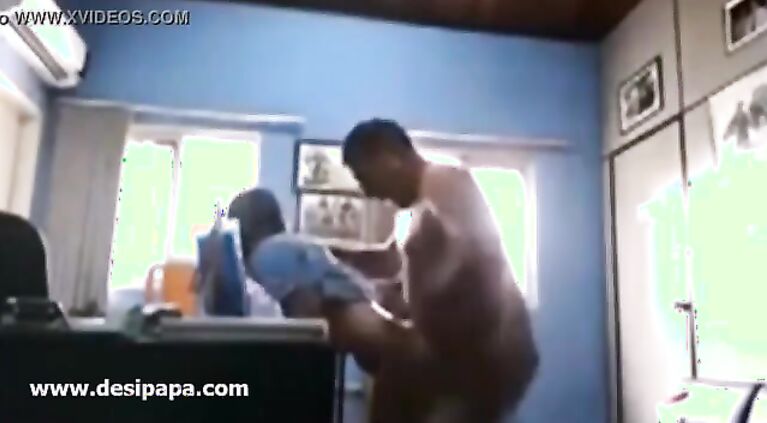 tamil girl homely sex scandal vid - desipapa.com