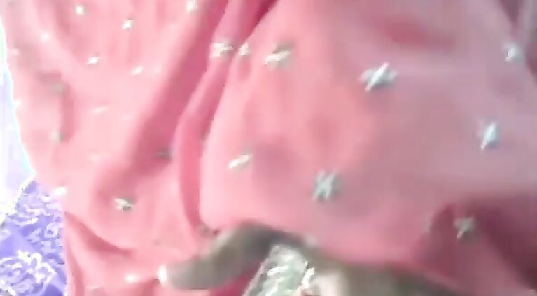 Tamil huge boobs aunty in saree