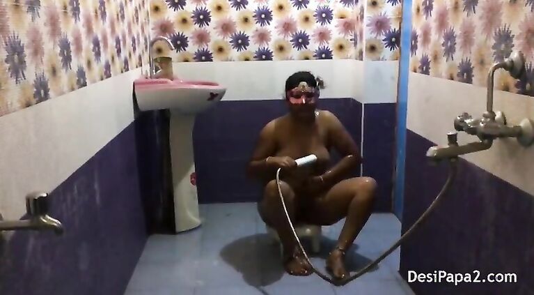 full indian bhabhi beautiful in saree dress desi style bathroom