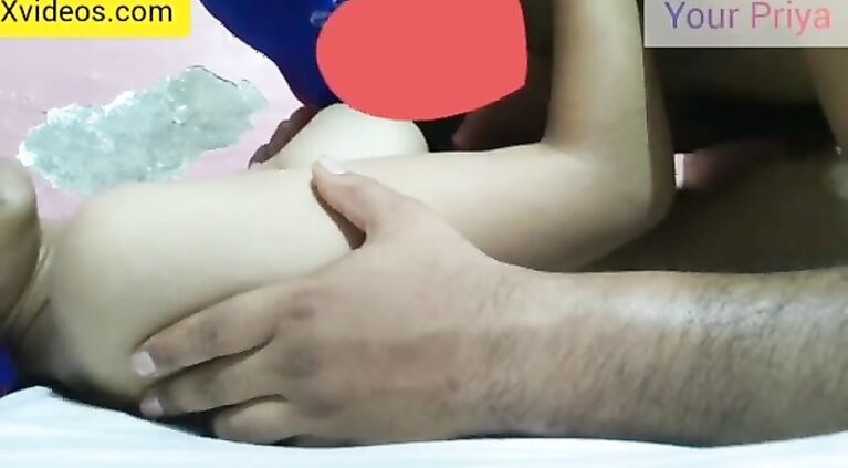 प्रिया भाभी को बातों में सेटिंग करके चोद दिया देवर ने | जम कर लंड चुसाया और चोदा फिर भी भाभी प्यासी रह गयी | साफ हिंदी आवाज में