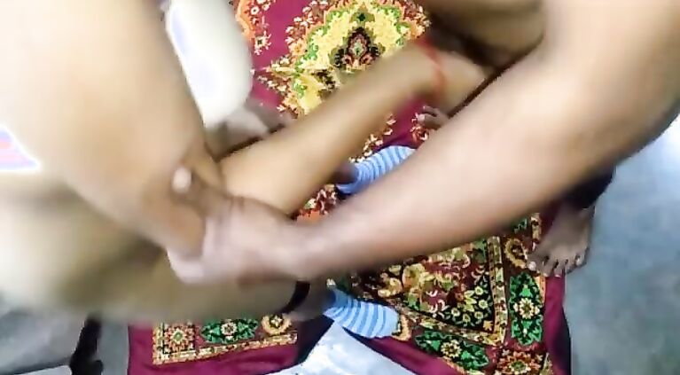 Huge Tits Huge Butt Tamil Wife Fucked On Christmas Morning