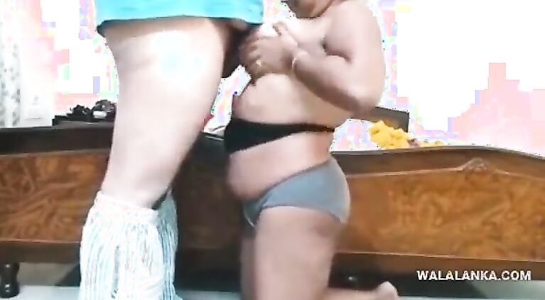 tamil mature sucking fatty neighbor cock