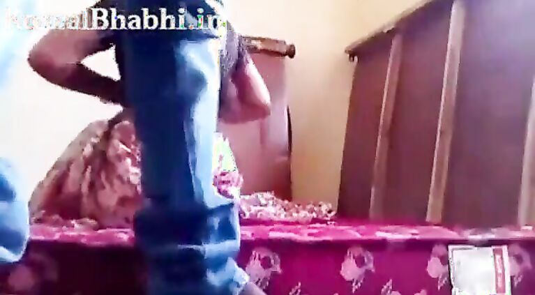 Aunty fucked by neighbour