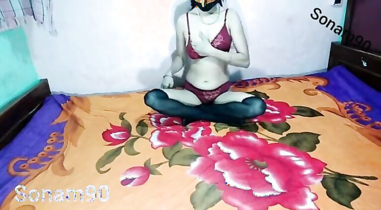 Sonam bhabhi hardcore sex in red lingerie