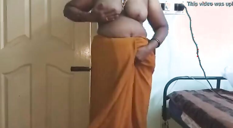 indian desi horny desi telugu kannada malayalam hindi cheating milf wearing saree vanitha showing huge boobs and shaved vagina press hard boobs press nip rubbing cunt masturbation