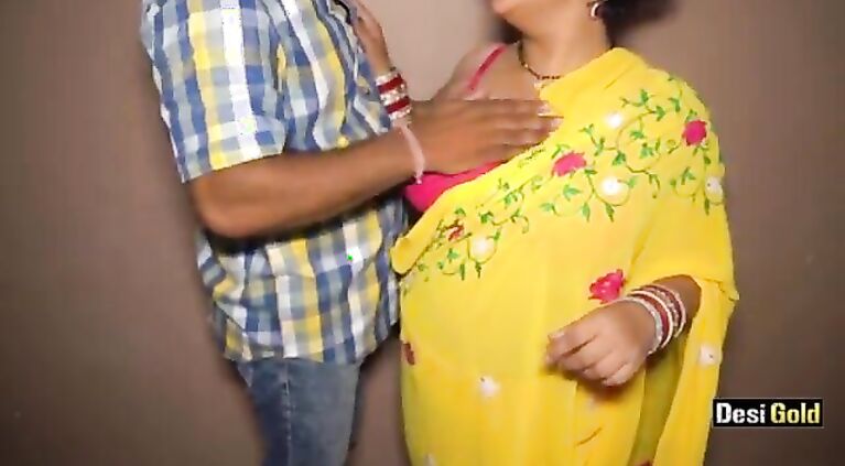 Sexy Desi Step Mommy Fucked By Neighbour Uncle