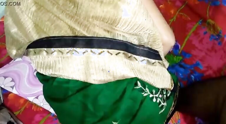 Sexy Tamil Huge Butt Fucks Bad Santa After Merry Christmas Party Dinner Assfuck Sex