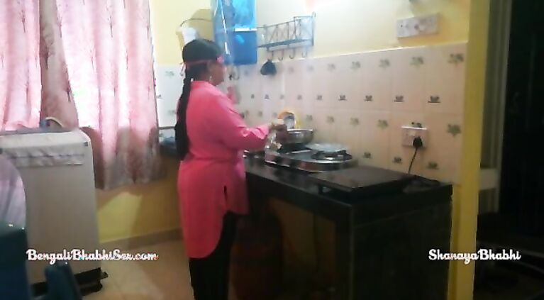 hot bhabhi fucked in kitchen while cooking food