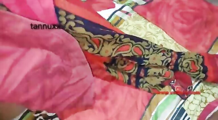 भाभी को डॉगी बनाकर चुत फाड़ दी पानि पुरी चुत में गिरि दीया देवर न पुर माजा लिया