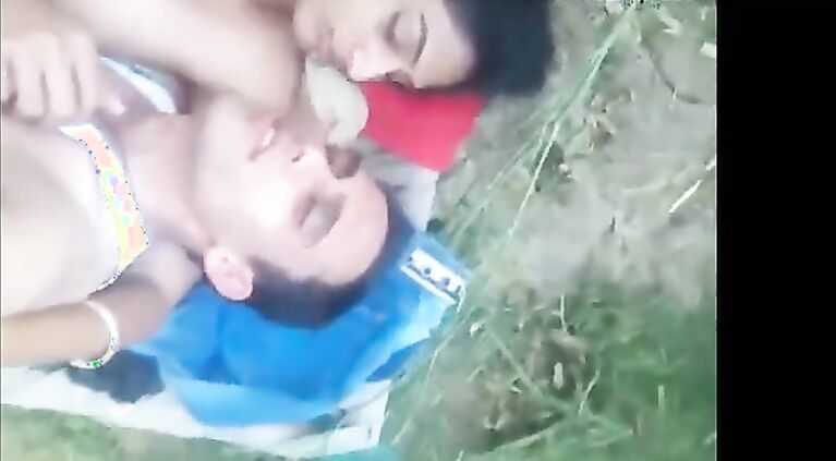 Indian Tamil College Girl Outdoor Sex