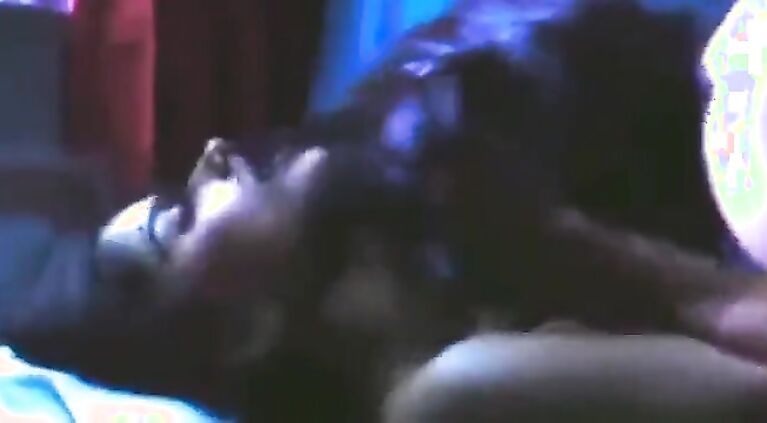 Oo baby bahon me bhar ke soya hua jism jaga sex song