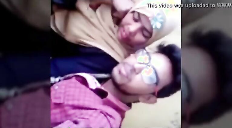 Beautiful Leaked MMS Of desi And Pakistani Girls Compilation 9