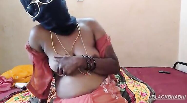neighbor aunt show vagina teenage boy