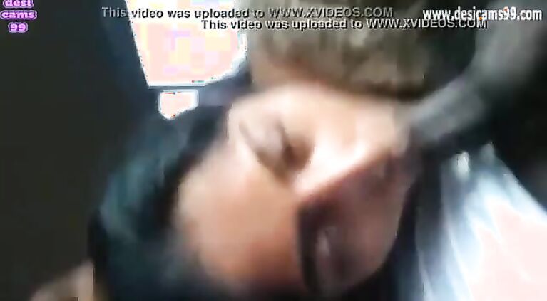 Desi Desi Girl giving oral in car & for best Tamil sex collection follow my channel