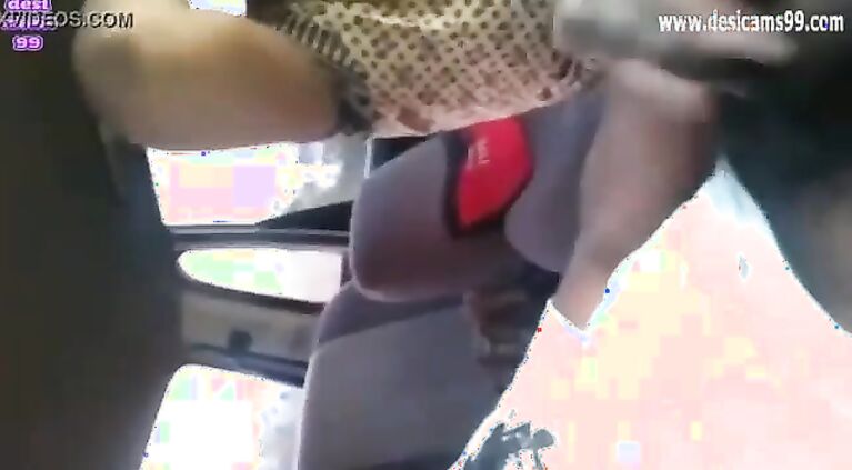 Desi Desi Girl giving oral in car & for best Tamil sex collection follow my channel