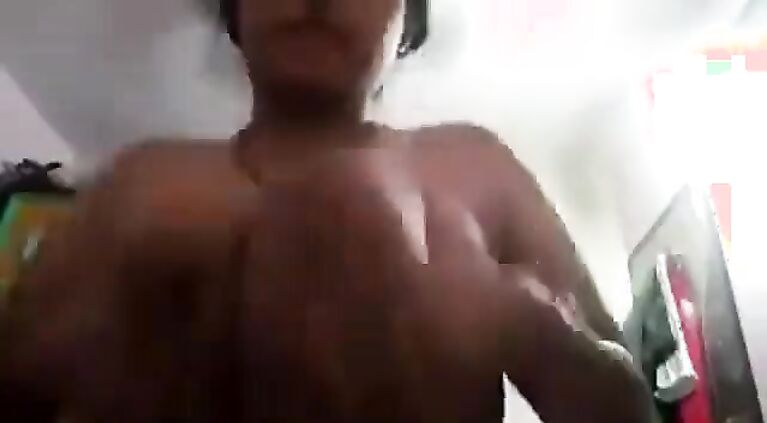 Indian girl huge boobs show