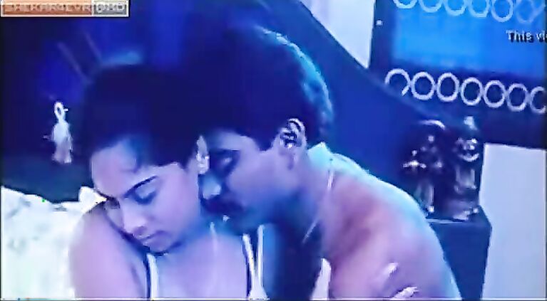 Sindhu Aunty Nude Sex In Bedroom 5