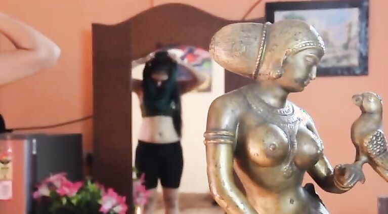 Lucky Cameraman and sexy Model very sexy romance devar bhabhi relation