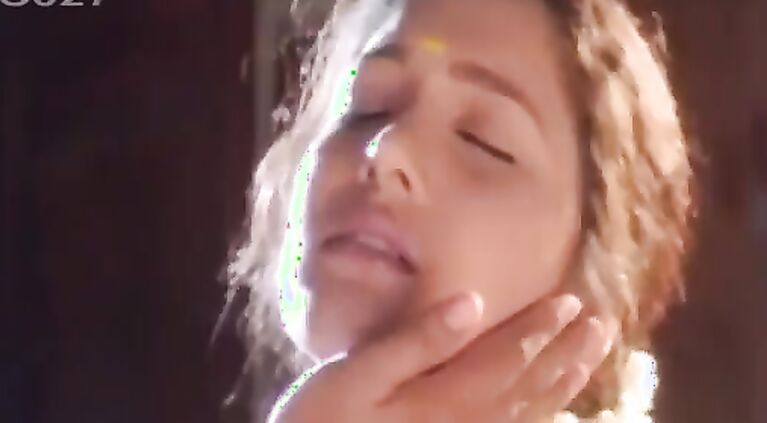 Cute Aunty Tamil Masala AuntyMaza.Com