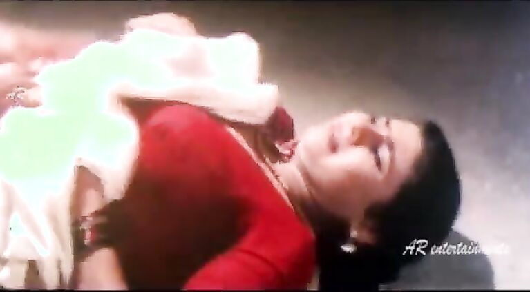 Vichitra actress in the vid 'Gandharva rathri'